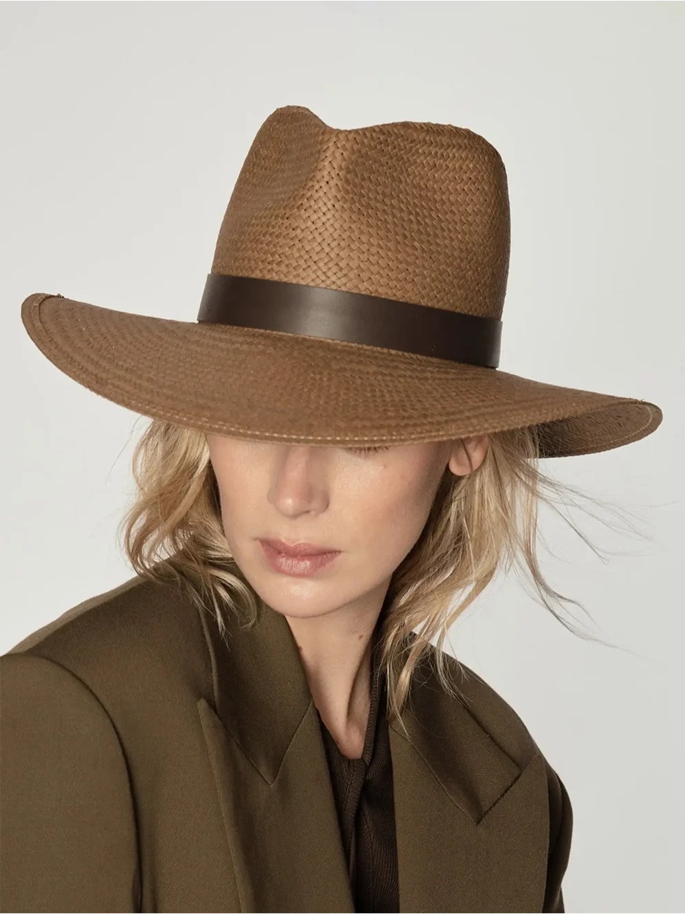 NWT Janessa Leone Zoe Packable Straw Hat UPF 45+ M